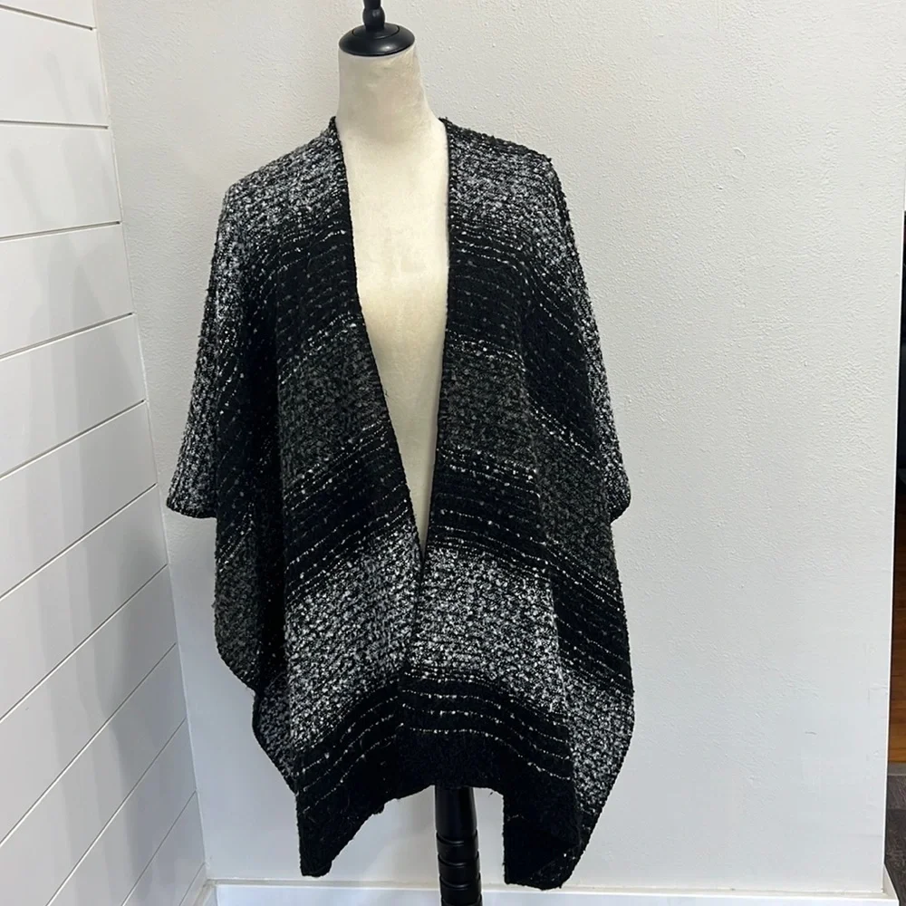 WOOLRICH RUANA/CAPE BLACK GREY ONE SIZE LIGHTWEIGHT LAYER MINIMALIST WARM